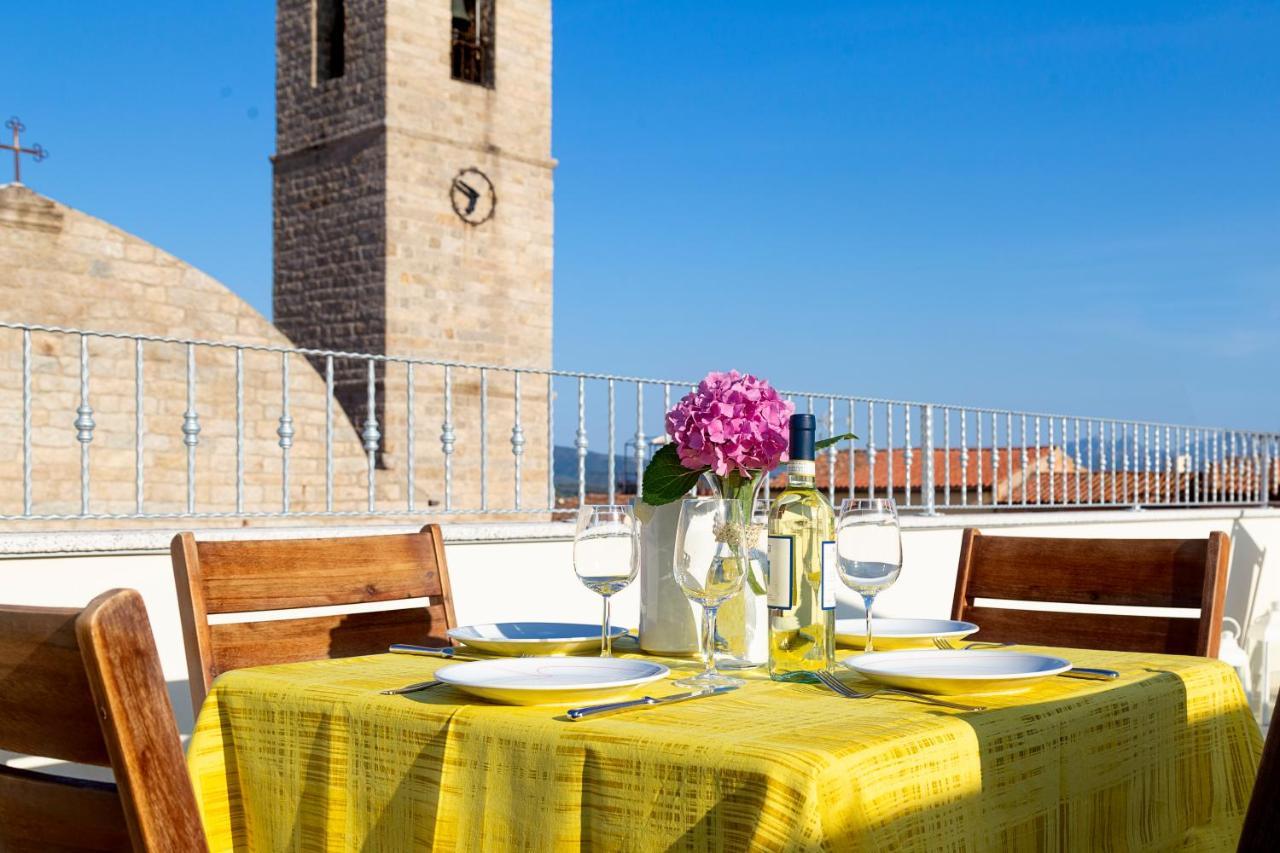 La Via Rooms And Terrace 奧爾比亞 外观 照片