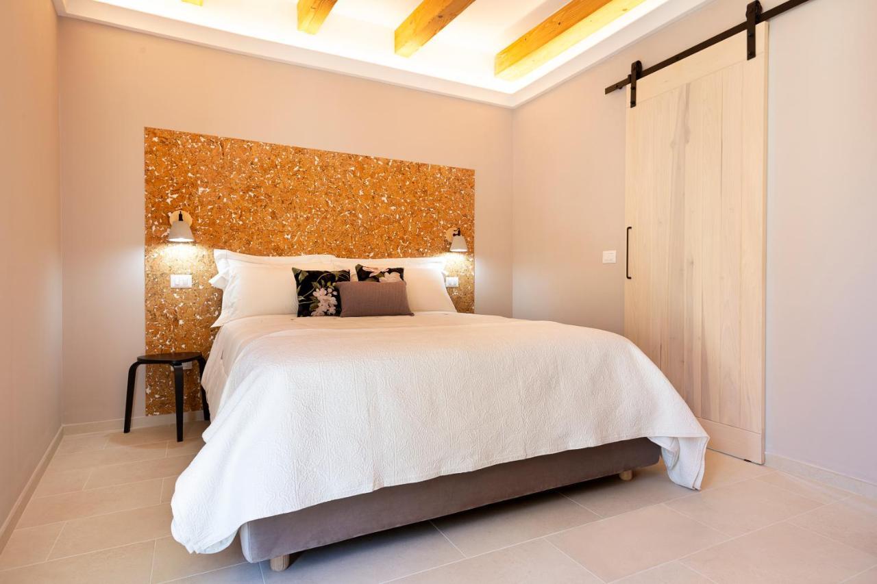 La Via Rooms And Terrace 奧爾比亞 外观 照片