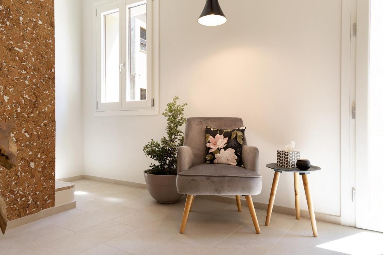 La Via Rooms And Terrace 奧爾比亞 外观 照片