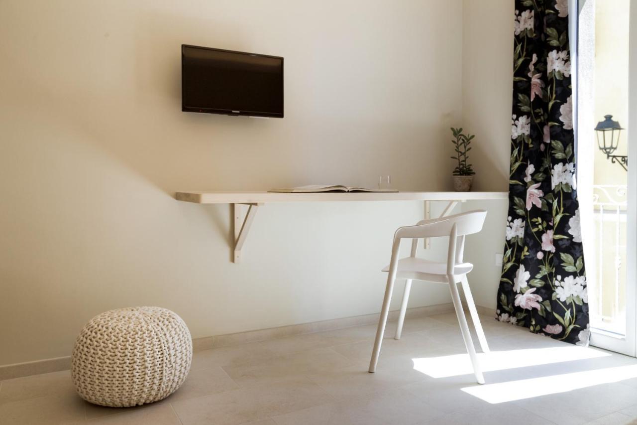 La Via Rooms And Terrace 奧爾比亞 外观 照片