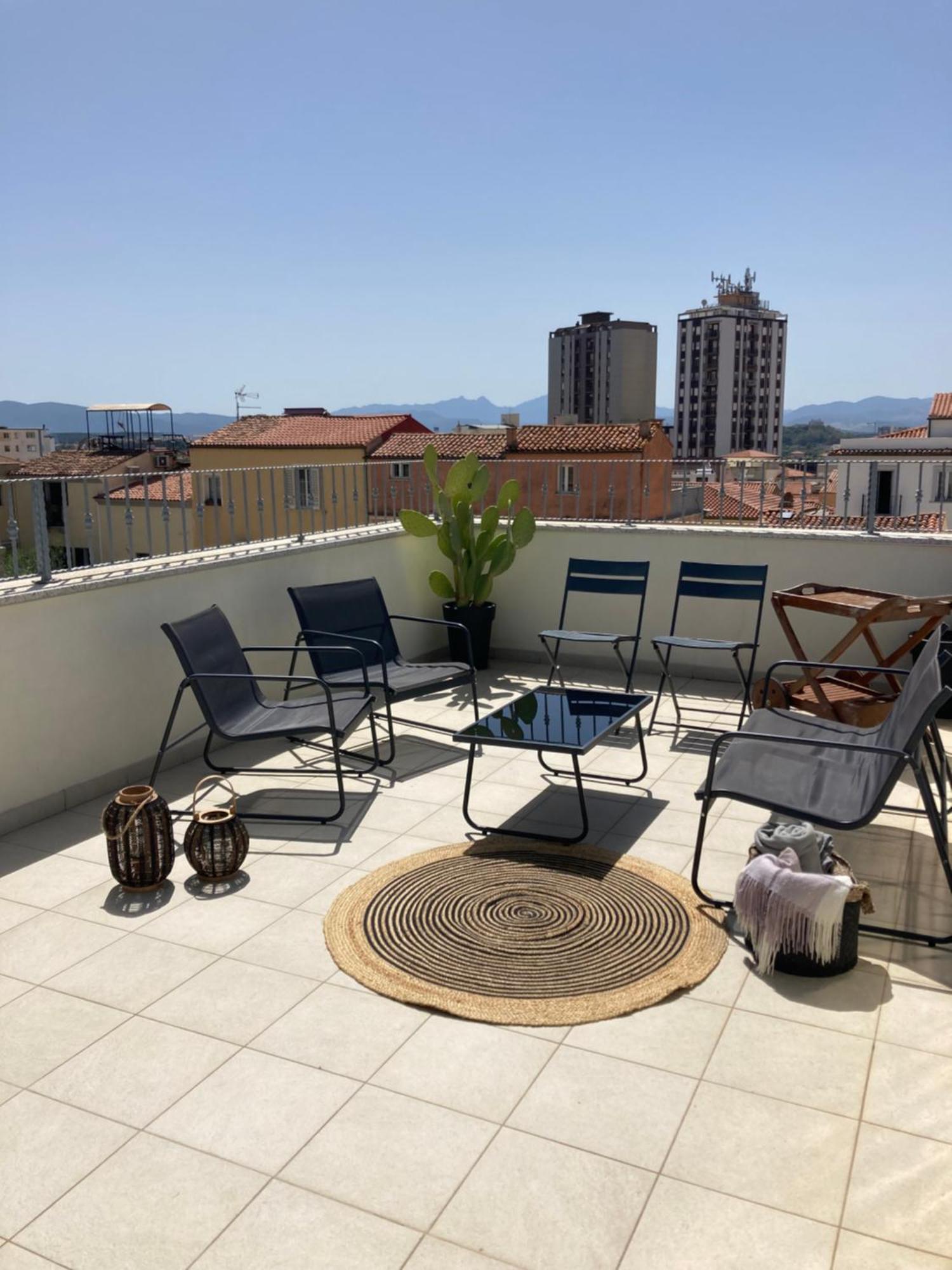 La Via Rooms And Terrace 奧爾比亞 外观 照片